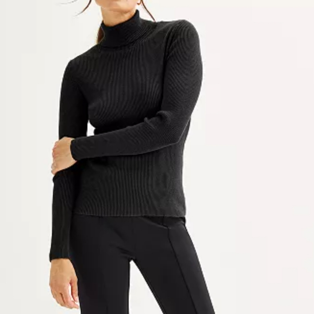 Nine West ~ Long Sleeve Turtleneck
